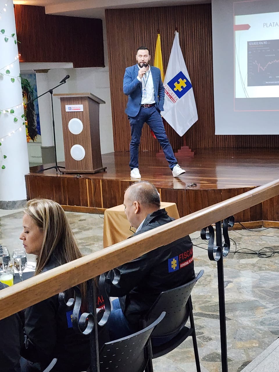 14477144-ec3a-4d3c-8fca-44f6eddcb453